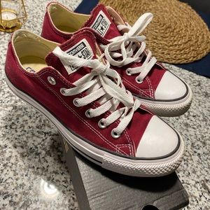 maroon converse
